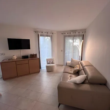 Appartement 1 Chambre - Rue D'Antibes #108 Cannes