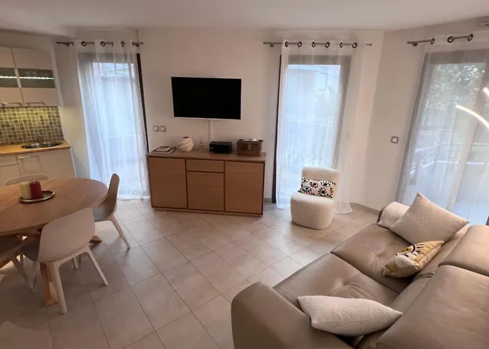 Appartement 1 Chambre - Rue D'Antibes #108 Lägenhet *