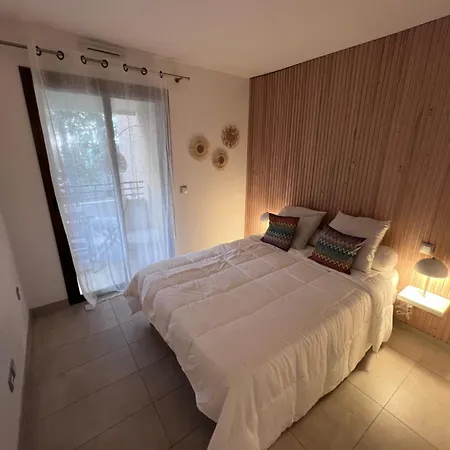 1 - Rue D'antibes #108 *